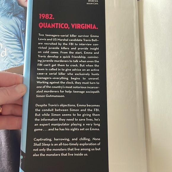 Books. - Picture 3 of 9